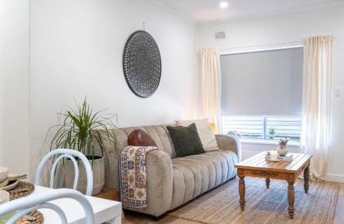 Mile End Apartment | Little Kintore City Escape
