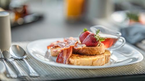 Hoedspruit Bed & Breakfast | Little Kubu Lodge