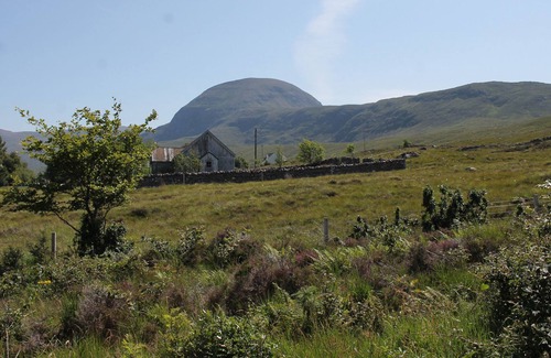 Drumchork Cottage | LITTLE LOCH VIEW, pet friendly, character holiday cottage in Poolewe