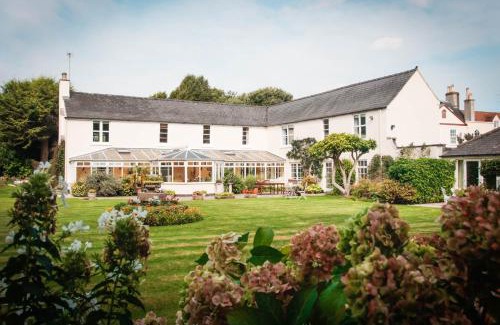 Cheltenham Bed & Breakfast | Little Manor