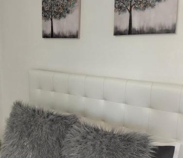 Beaufort West Apartment | Little Miracle