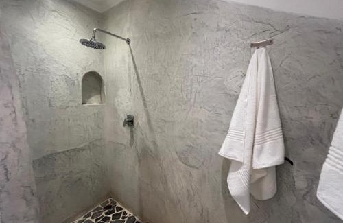 Bedfordview Bed & Breakfast | Little Mykonos