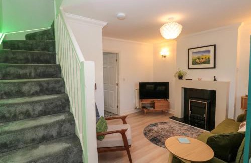 Guisborough House | Little Nest Cottage
