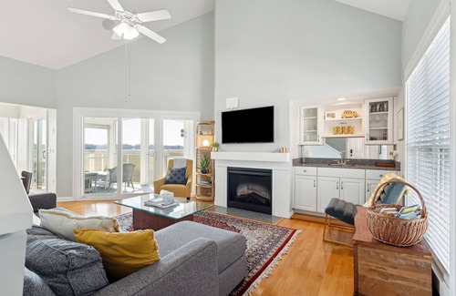 Folly Beach Condo | Little Oak Love, Walk to Folly Beach, Beautiful Marsh Views, Balcony & Lanai