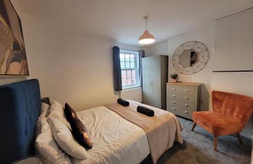 Colchester House | Little Oaks House - Historic Charm & Modern Comfort in Colchester by Catchpole Stays