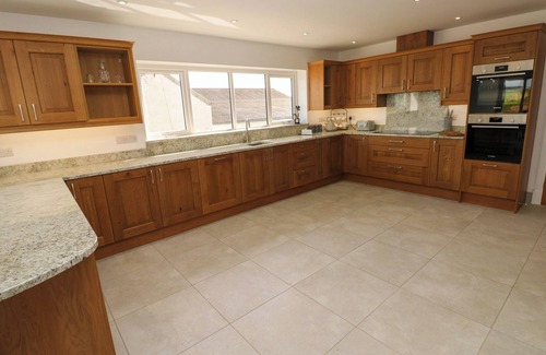 Whitland Cottage | Little Pale
