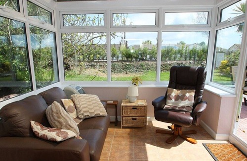 Rosudgeon House | LITTLE PALM TREES, with a garden in Penzance