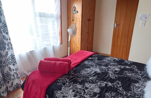 Port Alfred Apartment | Little Patch of Heaven