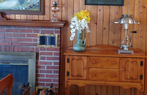 Ipava Cabin | Little Red cabin by The Spoon River