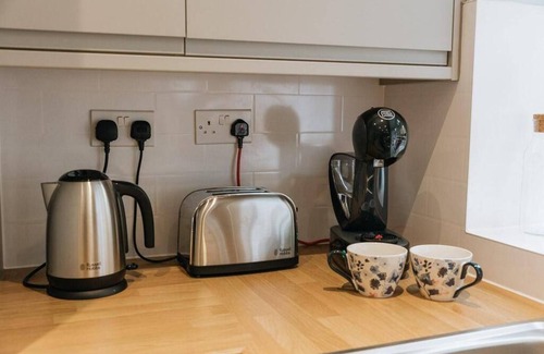 Ogden House | LITTLE RED HOLIDAY HOME/Luxe 2 bed accommodation in Halifax/West Yorkshire