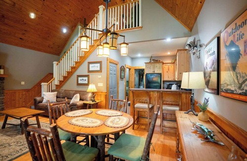 Heber Springs Cabin | Little Red River Waterfront Cabin for a perfect fishing getaway!