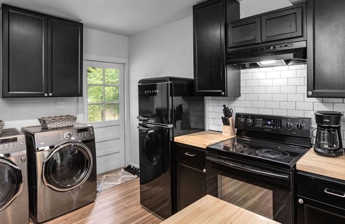 Jacksonville House | Little Rock Air Force Base Tiny House-Pet Friendly!