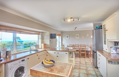 Trelights House | Little Seawynds is a lovely spacious property with panoramic coastal views set above the picturesque