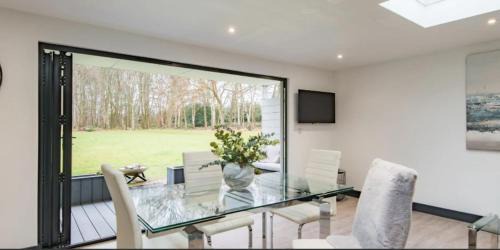 Maidstone House | Little Seven Oaks
