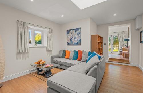 Umberleigh House | Little Silver Nugget