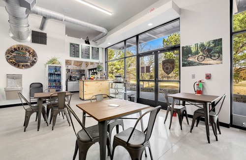 Bella Vista Apartment | Little Sugar Lofts