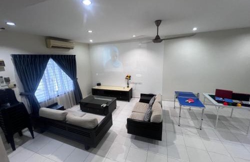 Taman Setia Indah House | Little Theatre Home Setia Indah Austin