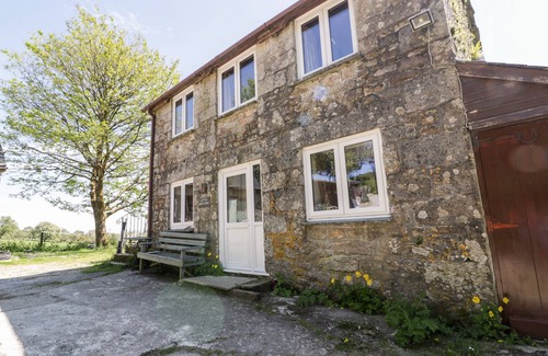 Fivelanes Cottage | LITTLE TRESPETTIGUE, pet friendly, with open fire in Altarnun