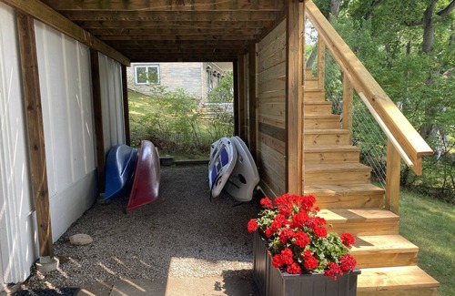 Dowagiac House | Little Twin Lake Cottage, Relaxing Updated Lakehouse - All Sports Lake