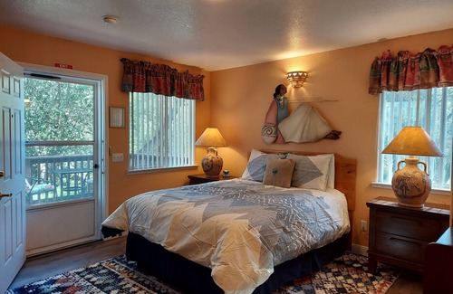 Mariposa Bed & Breakfast | Little Valley Inn
