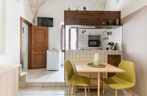 Ostuni Apartment | Little White Home