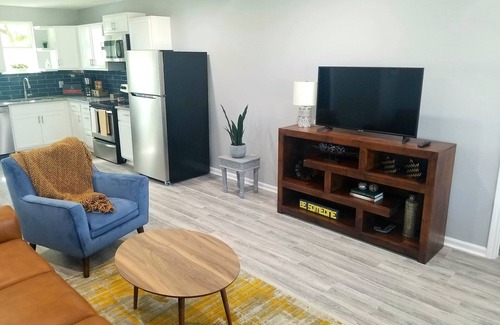 OST - South Union House | Little White Lighthouse NRG/UH/TSU/RICE/Midtown/Downtown