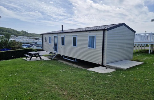 Weymouth Ski Chalet | Littlesea Reeds holiday home