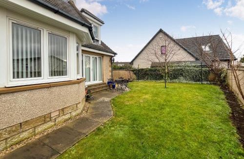 Montrose House | Littlewood Gardens