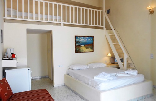 Adamas House | Livanios Studios