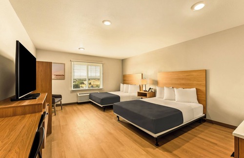Renton Hotel | LivAway Suites Seattle-Renton