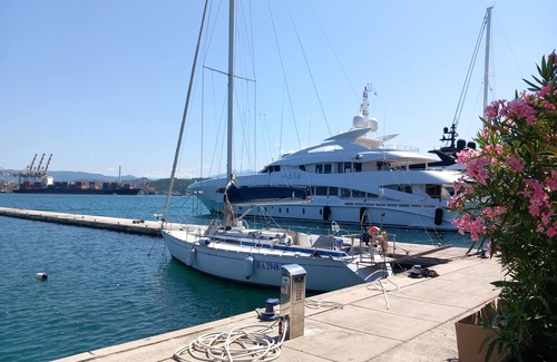 La Spezia Boat Rental | Live a unique experience of sleeping on a sailboat, or take a boat tour