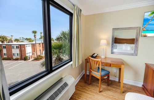 Litchfield by the Sea Apartment | Live and Love 3rd Floor Resort View Lodge Room