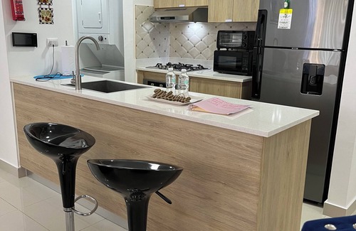 Punal Condo | LIVERA RD 1 BEDROOM APARTMENT. 10 MINUTES FROM AIRPORT AND HOMS