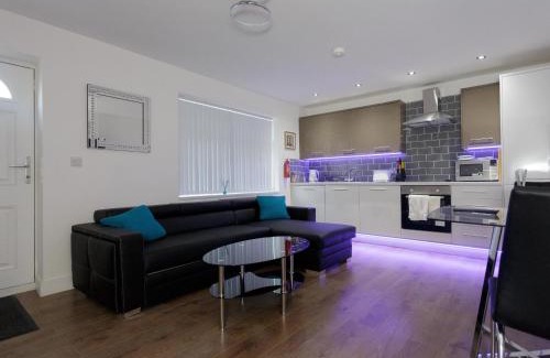 Leeds Apartment | Live in Leeds Greenhill Bungalows
