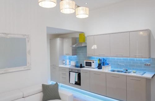 Leeds Apartment | Live in Leeds Greenhill Bungalows