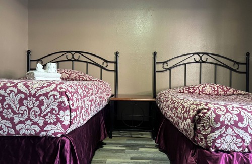Jonesboro Cabin | Live In Lodge Extended Stay
