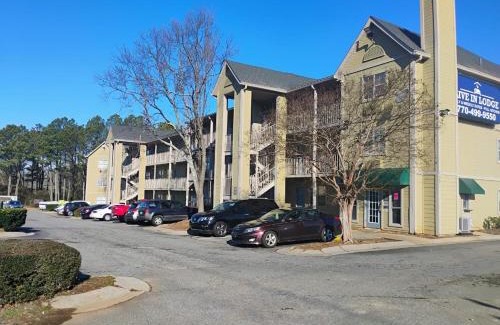 Elizabeth Hotel | Live In Lodge Marietta