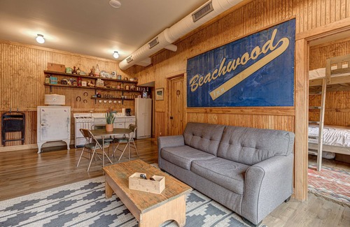 Wicker Park Apartment | Live Like a Local at the Beachwood Inn! Private Balcony Overlooking One of Chicago's Best New Restaurants by AllSet Turnover