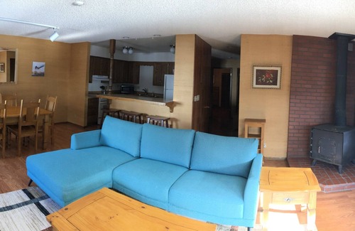Wallace House | Live like an Executive & sleep like a King