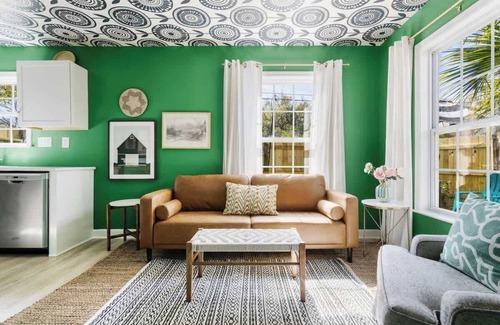 Riverland Terrace House | Live Oak Loft | Riverland Terrace 1BR Getaway!