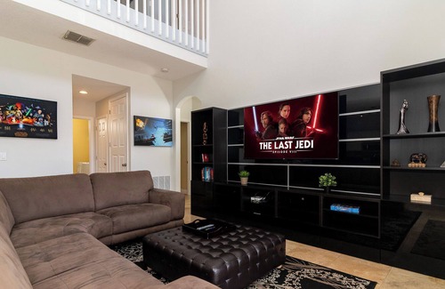 Highgate Park House | Live the Good Life in Davenport! 6 BDR w/Private Pool, Minutes from Disney