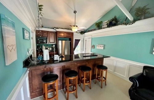Chapin House | Live The Island Life