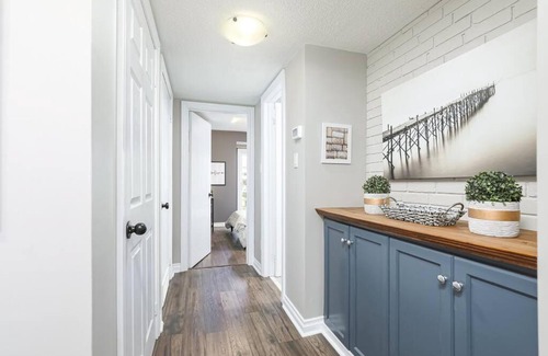 Collingwood House | Live Well Collingwood: Beautiful Retreat with Pool