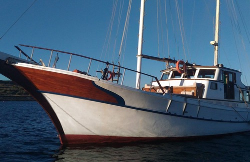 Trapani Boat Rental | Liveaboard & Diving Safari - Aegadian Islands Tour