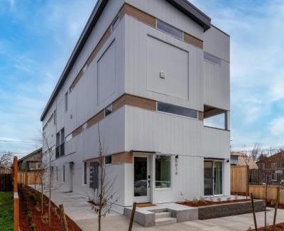 Alberta Arts District House | Lively Alberta Arts Townhome