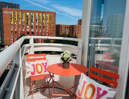 The Docks Apartment | Liverpool City Centre Apartment with view