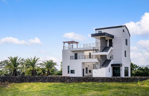 Hallim House | Liverpool & Spa