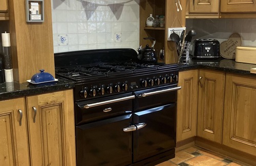 Ballymoney Cabin | Livery Lodge close to The Dark Hedges