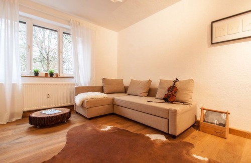 Wuerzburg Apartment | Living at the Ringpark - modern apartment on the banks of the Main with a view of the fortress/Käppele