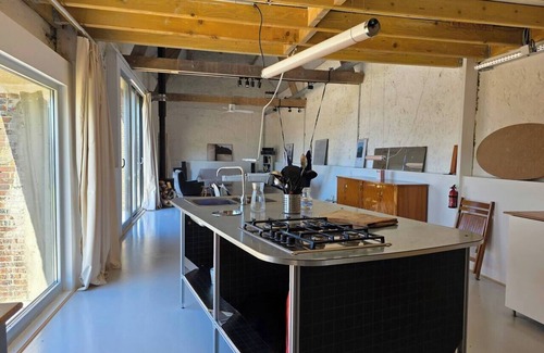 Manou House | Living barn, nature & design